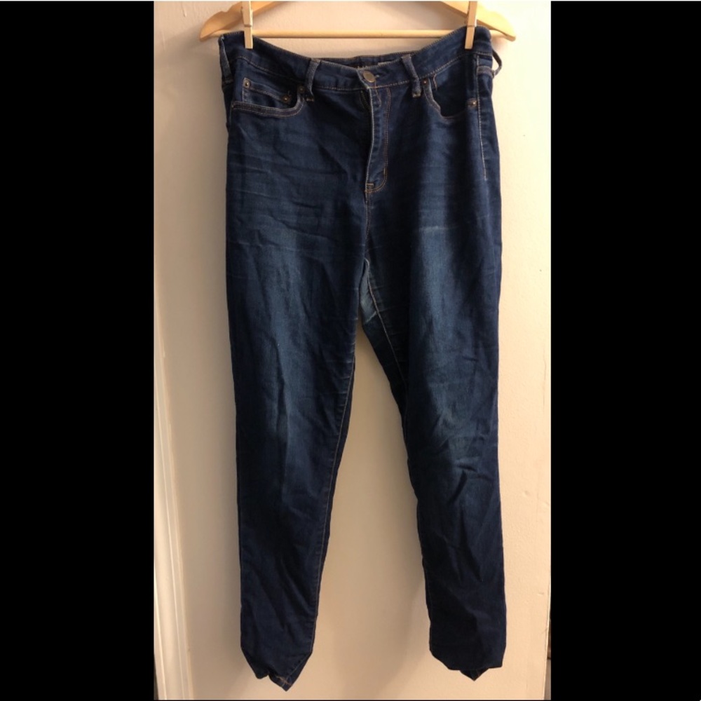 High waisted jeans